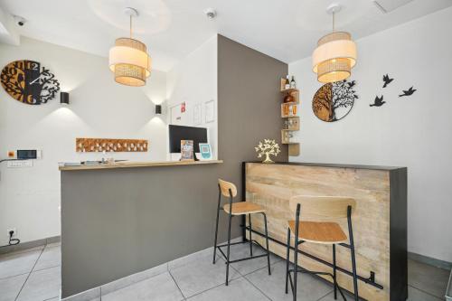 Bar/lounge, Hôtel Le National Clichy Paris in Clichy