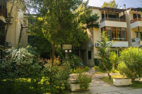 Beach Flat on Relaxing Residence, Голем (фото 9)