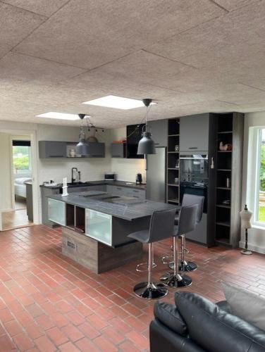 Kitchen, Coasthouse ved havet in Oster Hurup