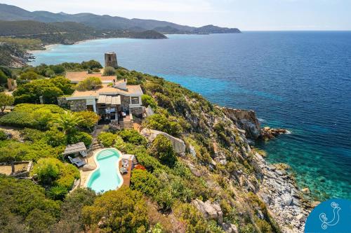 Villa di Cala Regina, Maison de charme gîte à louer Terra Mala