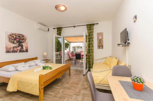 Apartment Robyn - image 11