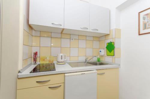Apartment Robyn - image 10