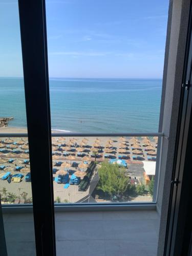 Skats, LISI apartments in Shengjin