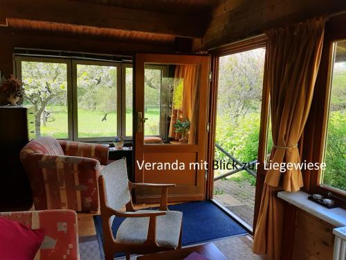 Viesnīcas āriene, Blockhaus Questin steht für Ruhe und Erholung (Blockhaus Questin steht fur Ruhe und Erholung) in Alt Bukow