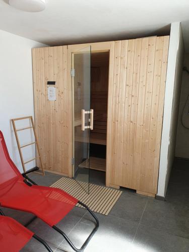 Chalet Valaisia - image 4