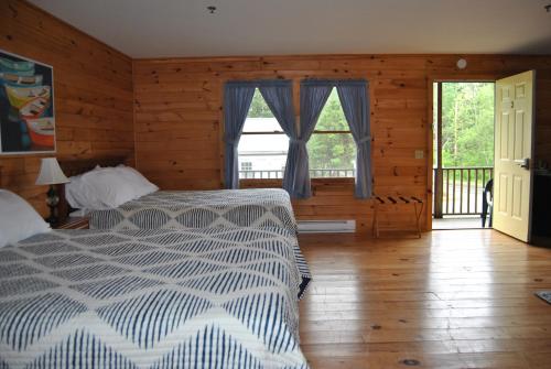 The Eggemoggin Reach Inn 5