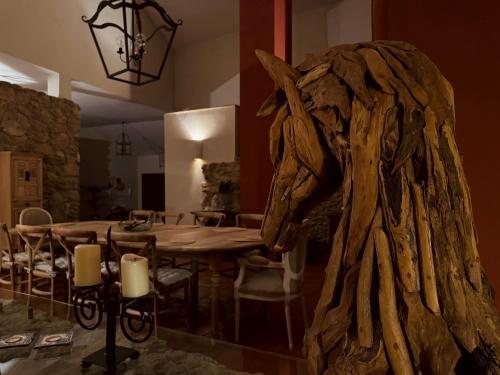 Instalaciones, Las Pazuelas in Oropesa