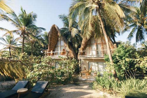 Exterior view, Eteka Slow Beach Hotel in Tierra Bomba