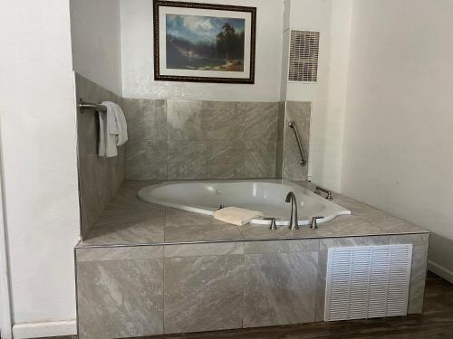 Létesítmények, Big Pines Mountain House in Bijou