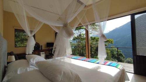 Casa Adobe Finca in Tobia