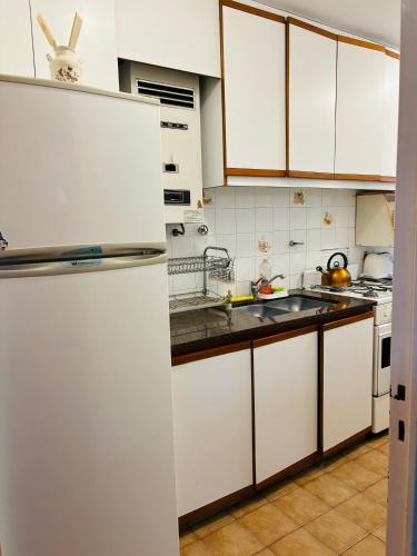 Centrico y amplio departamento en La Canada in Cordoba