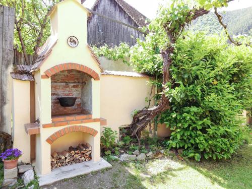 Casa Florica wooden house in Gura Raului