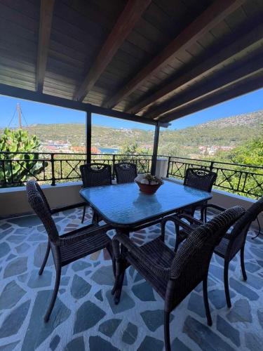 KONSTANTINA'S HOUSE in Posidonio