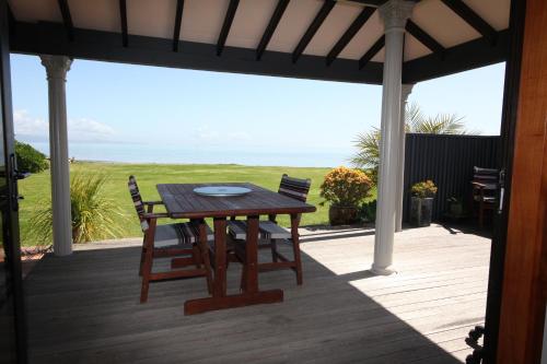 Strand, Te Puru Beach Lodge in Te Puru