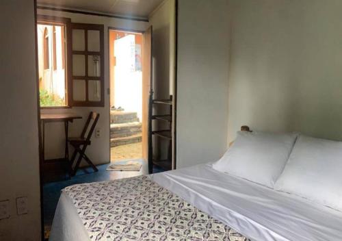Double or Twin Room image 9