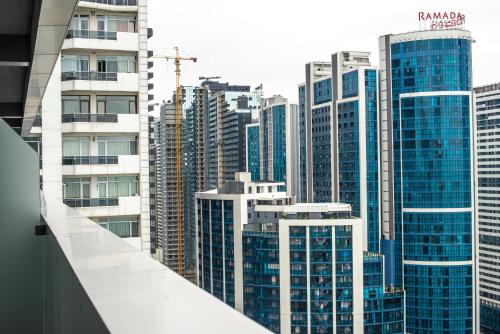 Serenity Oasis with Sea View by AESTHAVEN, Batumi (foto 9)