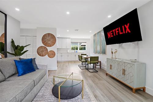 Casa Ana - Cozy space hot tub and large fenced yard in Miami, USA