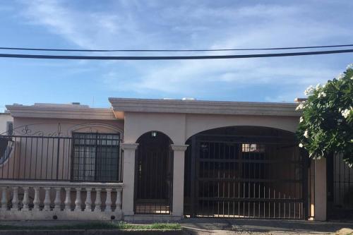 Casa muy comoda en excelente lugar