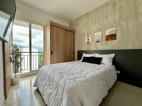 Acogedor Apartamento con Vista a la Cordillera en el Norte de la Ciudad