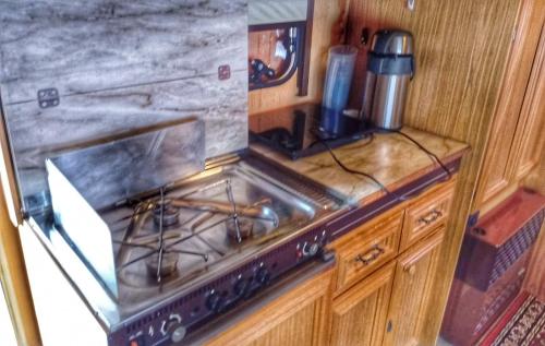 Konyha, Mobilhome Jaunpass 208 in Boltigen