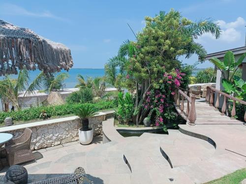 View, Villa Suerte in Bandengan