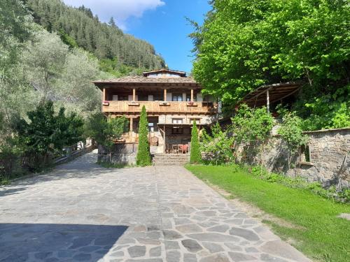 Kyshta za Gosti Gospodevi - Gorno Dryanovo