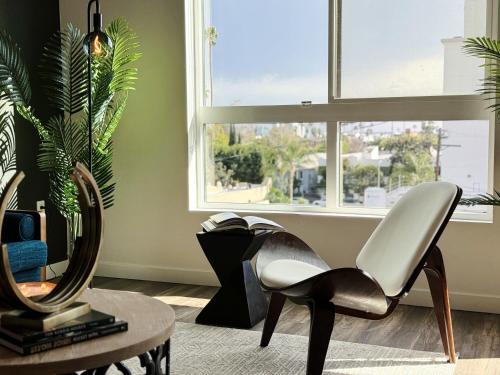 Modern Hollywood Home Sunset View & Free Parking - 10mins to Universal Studios, Los Angeles (fotografie 8)