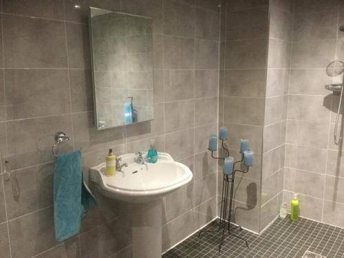 Five Oaks Bed & Breakfast with free parking, Derry Londonderry (photo 4)