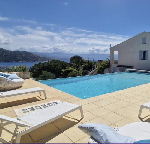 Villa avec piscine à débordement privée vue mer - Cargèse - Ouest Corse gîte à louer Marina di Cargèse
