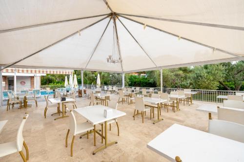 المرافق, Hanedan Beach Hotel in فوكا