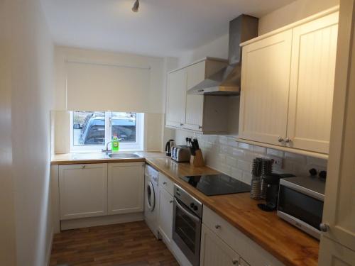 Lochrin Apartments - image 10
