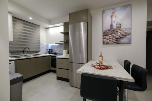 Rhodes Retreat: Modern Comfort in Serene Luxury 3