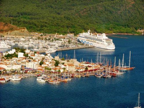 Ecem Hotel