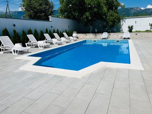 Vila Perla in Potoci