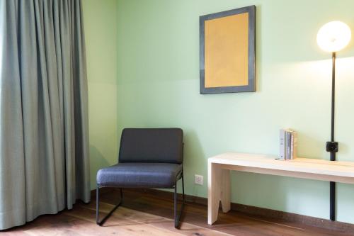 Deluxe Double Room image 10
