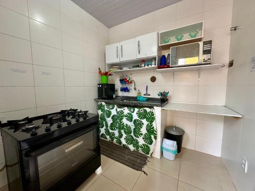 Kitchen, Hostel Casinha Tropical in Tijuca