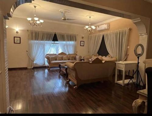 Luxury inn Guest house - image 13