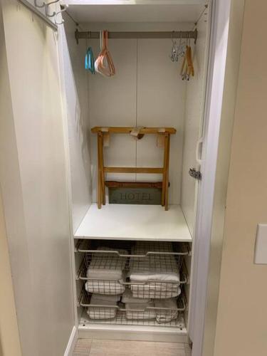 Heated private pool- 1 bedroom suite-walk to beach in Fort Lauderdale, USA