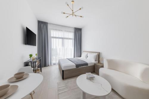 Shining studio in Laya Heights, Dubaj