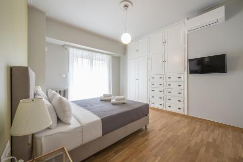 Nomad-Friendly 3bdr Spacious Apt - Tap to explore photos