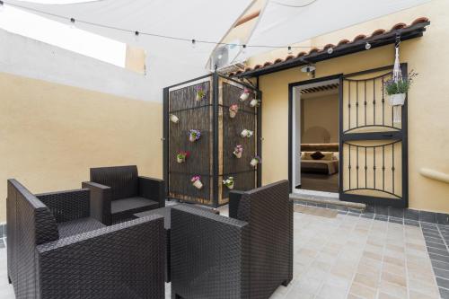 Балкон, Vesuvio Plaza Room in Отавіано