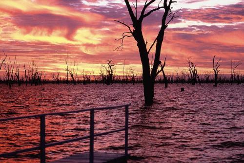 The Yarrawonga Hotel