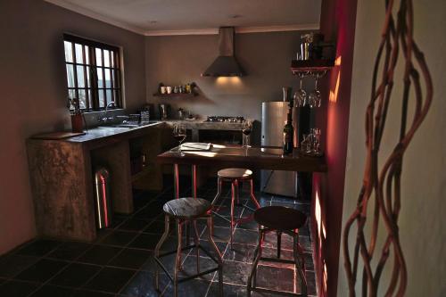 Konyha, Villa La Mercy Guest Suite, No load shedding or water outages in La- Mercy