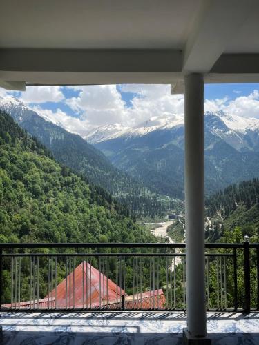 Yellowjackets Hostel Yellowjackets Hostel