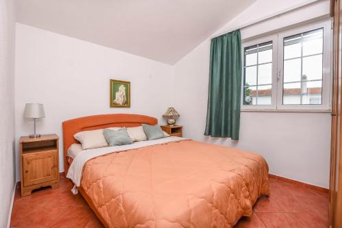 One-Bedroom Apartment - Second Floor image 6