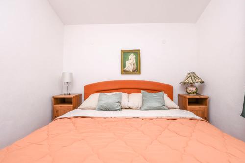 One-Bedroom Apartment - Second Floor image 3