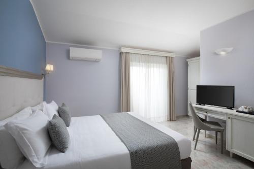 Hotel Rosa dei Venti - image 2