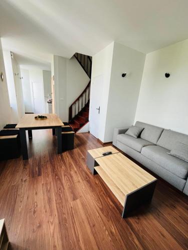 Logement 4 pers - Cœur de ville - calme - boîte à clé arrivée autonome, Cholet