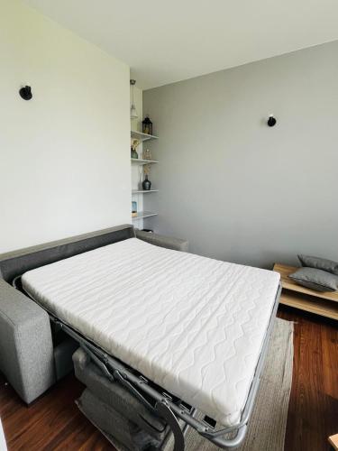 Logement 4 pers - Cœur de ville - calme - boîte à clé arrivée autonome, Cholet (foto 7)