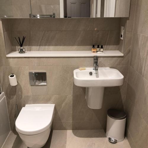 Homestay SW6 Near Central London! A Plus Double Bed and Private Bath, Londyn (zdjęcie 4)